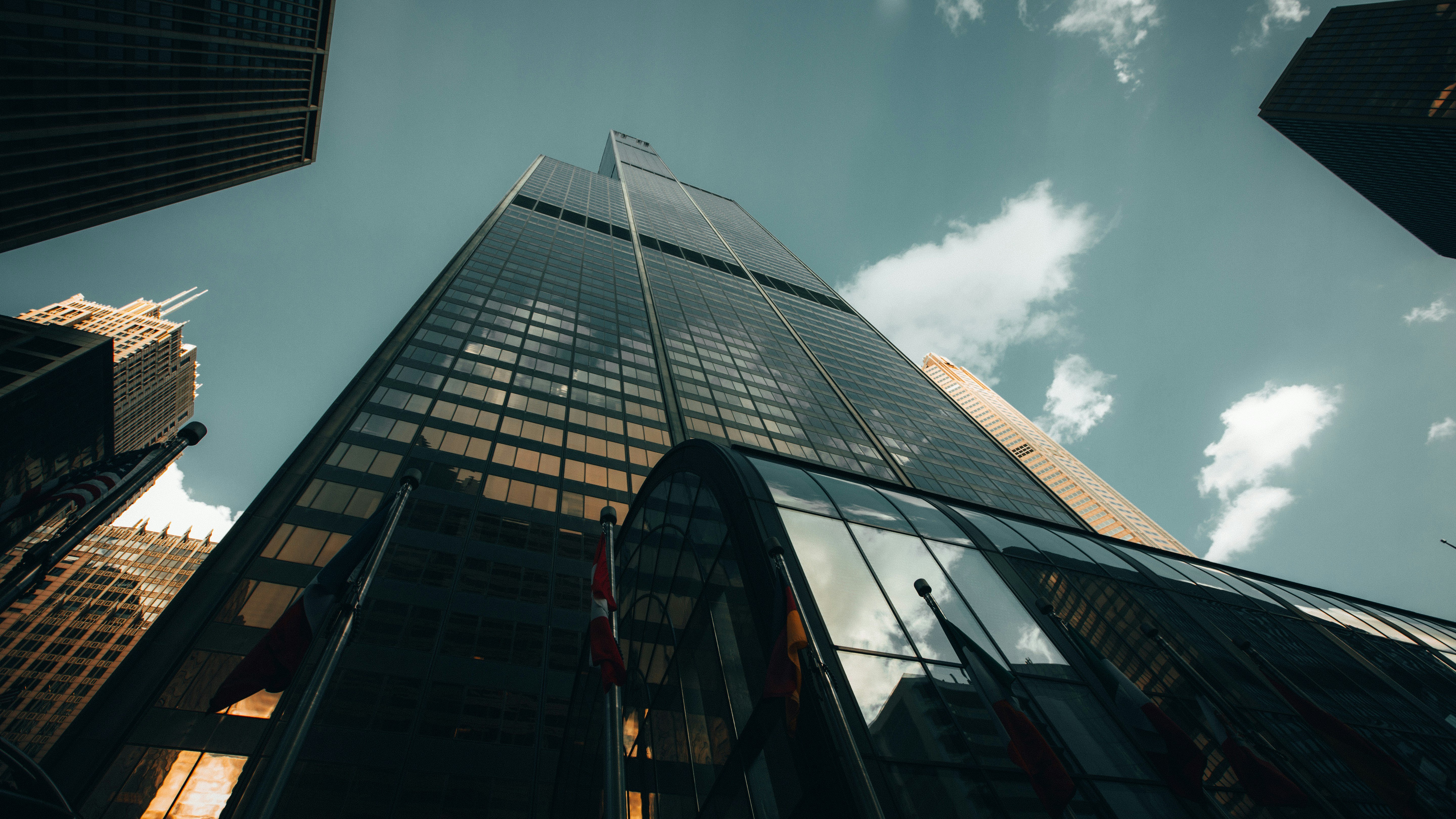 BluWave Names Alpine Investors as its 2025 Top Private Equity Innovator of the Year